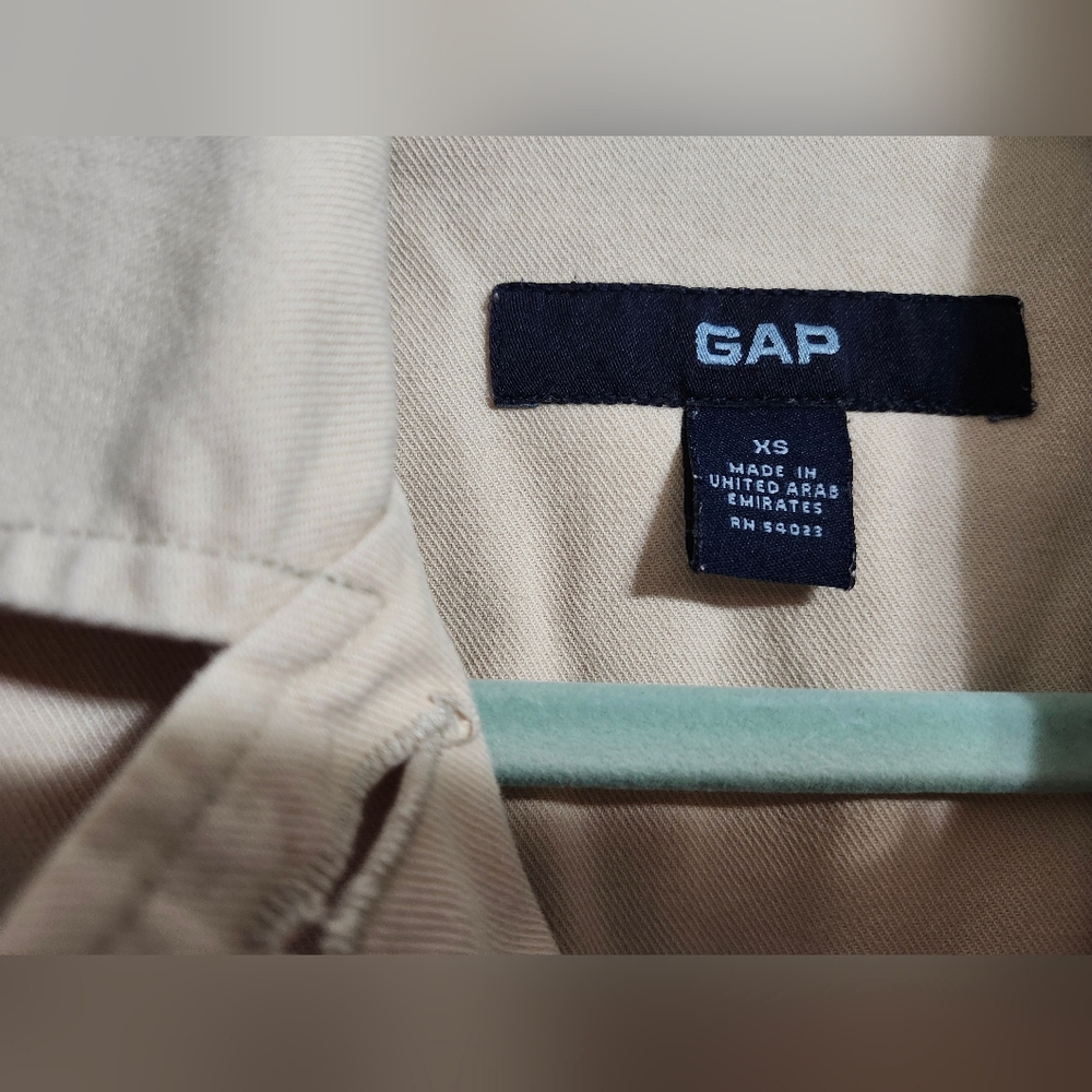 GAP Light Beige Denim Jacket